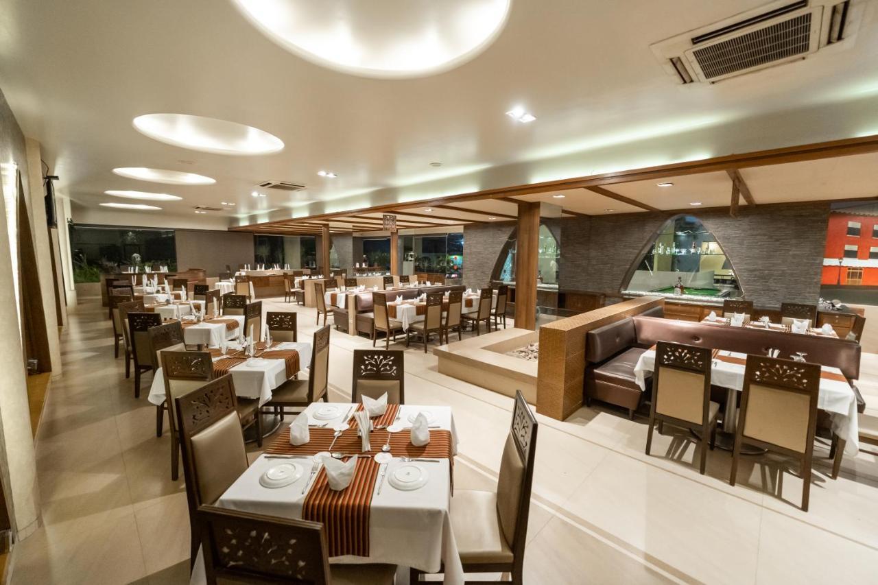 קלנגוטה Neelams The Grand Hotel מראה חיצוני תמונה