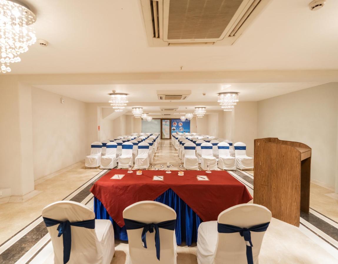 קלנגוטה Neelams The Grand Hotel מראה חיצוני תמונה