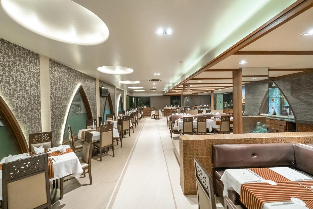 קלנגוטה Neelams The Grand Hotel מראה חיצוני תמונה