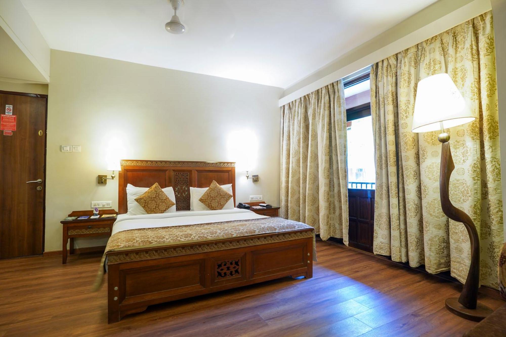 קלנגוטה Neelams The Grand Hotel מראה חיצוני תמונה
