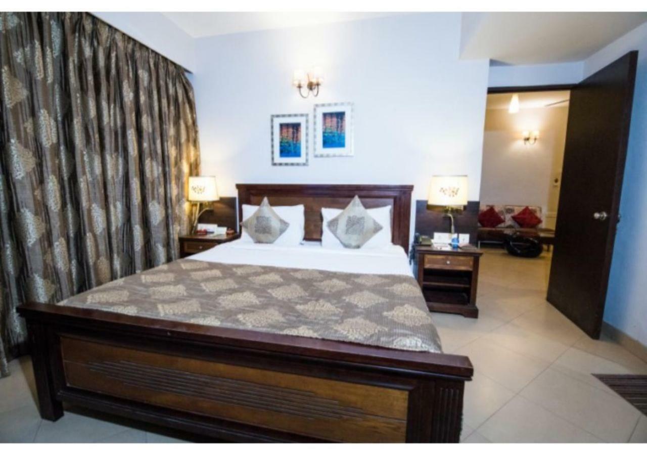 קלנגוטה Neelams The Grand Hotel מראה חיצוני תמונה